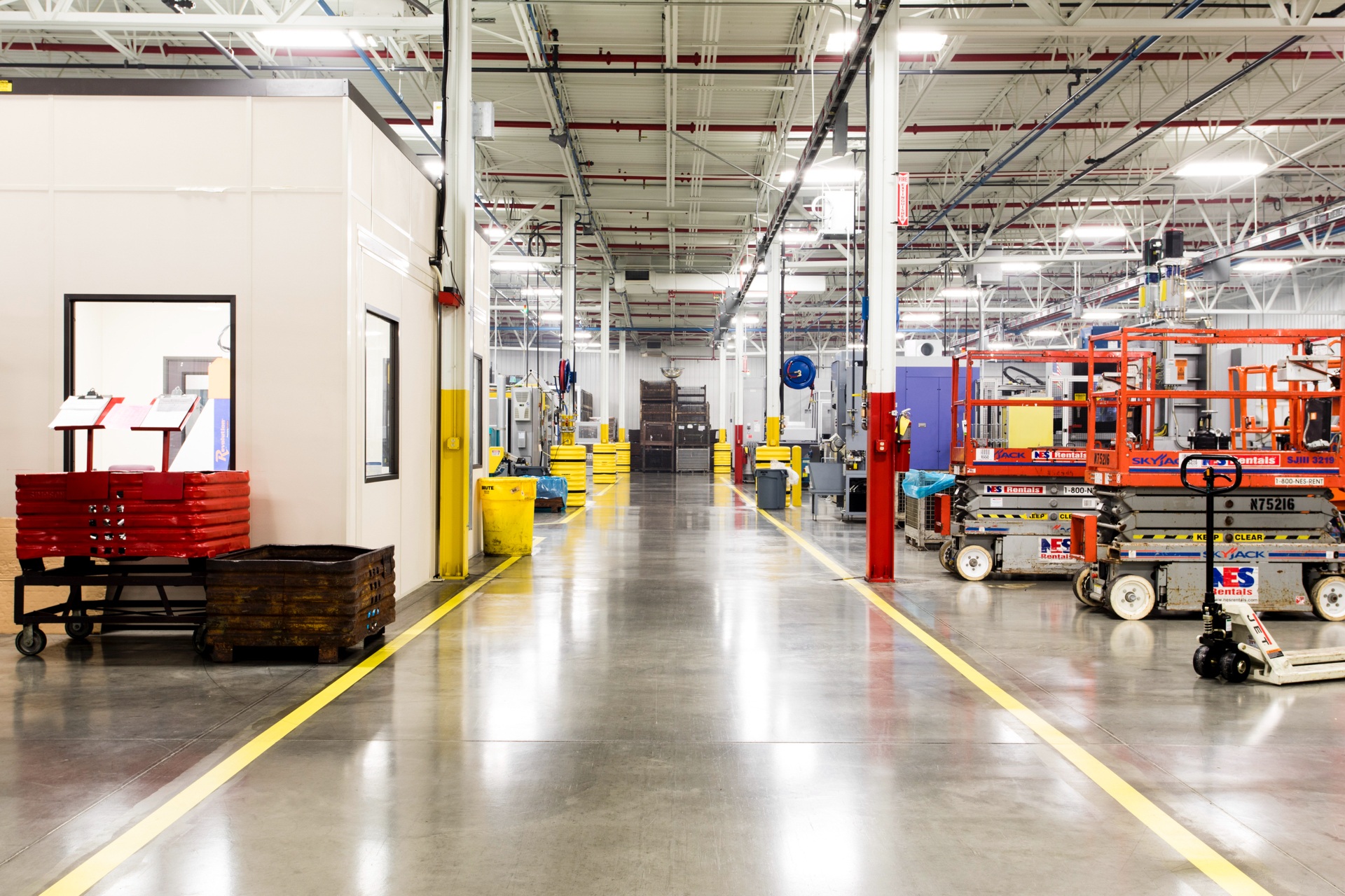 Inside of American Axle and Manufacturing (6)