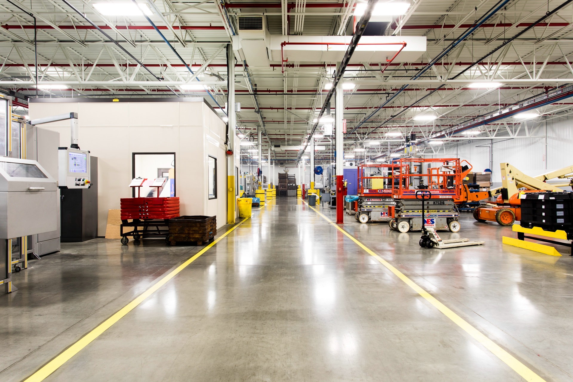 Inside of American Axle and Manufacturing (5)