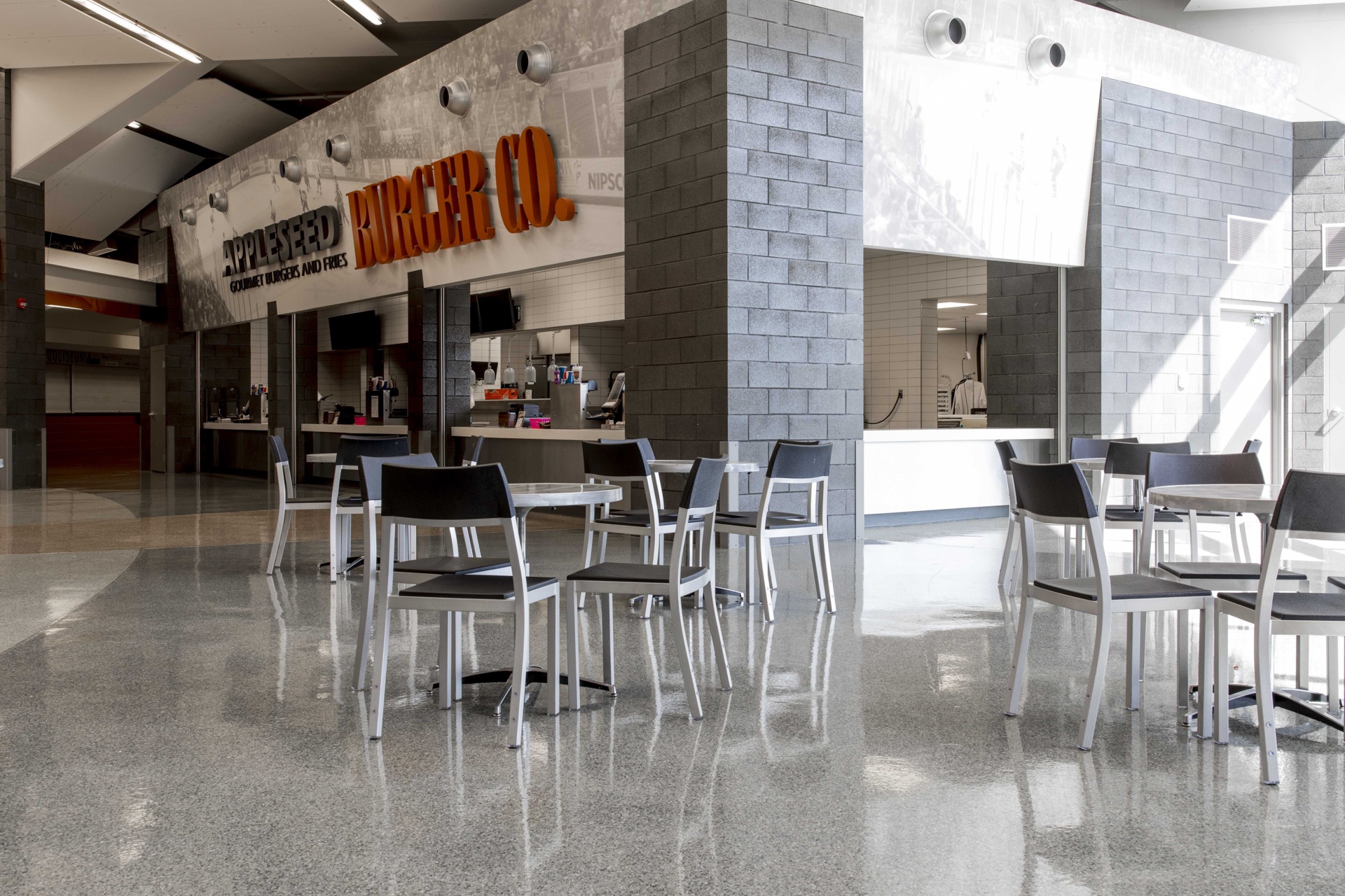 Food court area construction (5)