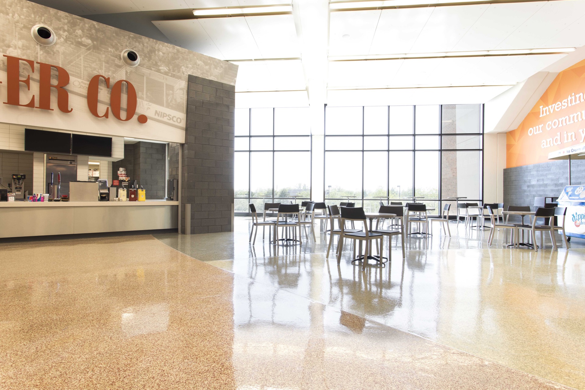 Food court area construction (7)