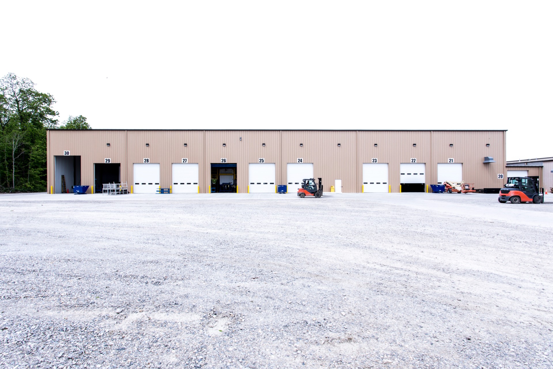 Strick Trailers outside building construction (1)